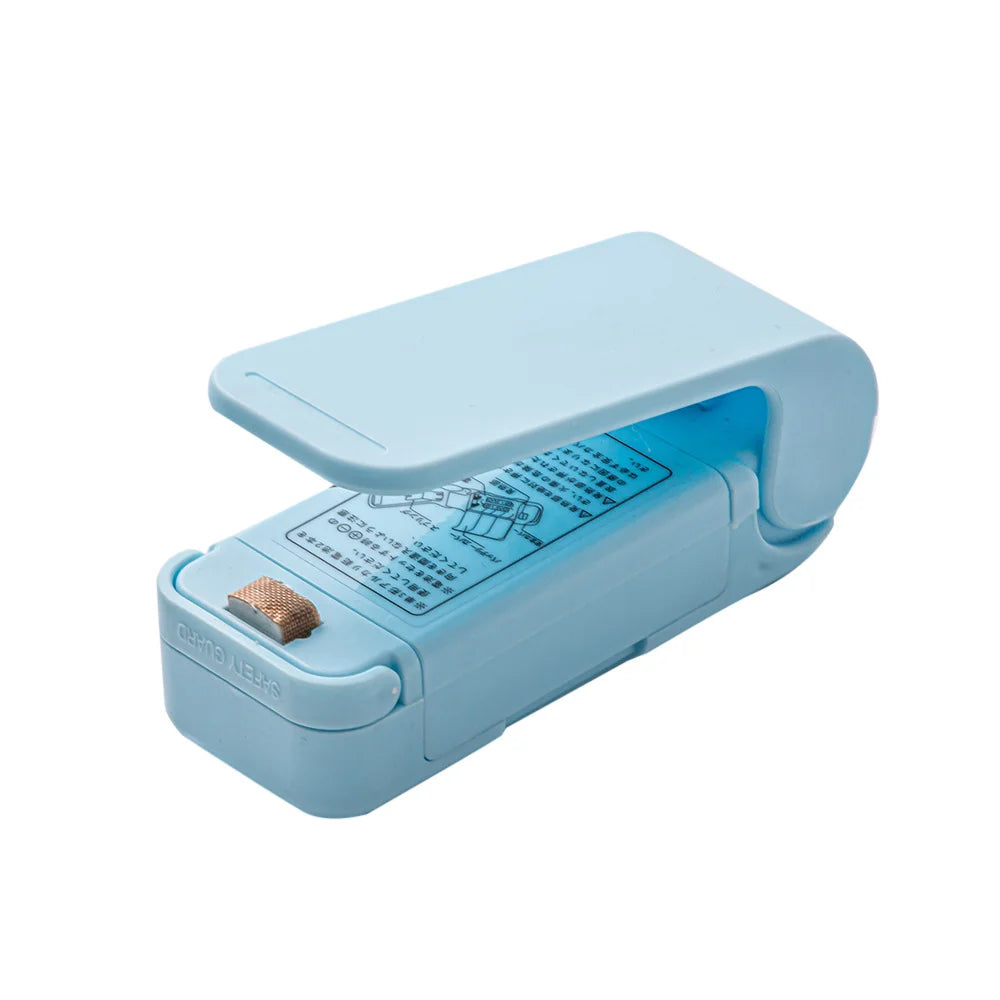 White Home Carry-on Compact Mini Sealing Clip Snacks Fruit Preservation Sealing Machine Hot Air Blower